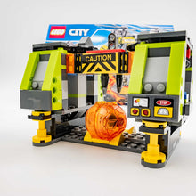 Incarca imaginea in Galerie, LEGO® 60125 ReGenerat: City - Volcano Heavy-lift Helicopter