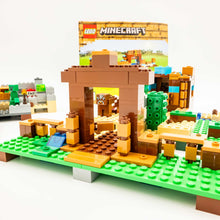 Incarca imaginea in Galerie, LEGO® 21135 ReGenerat: Minecraft™ - Cutie de crafting 2.0