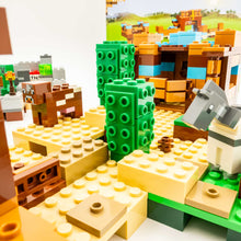 Incarca imaginea in Galerie, LEGO® 21135 ReGenerat: Minecraft™ - Cutie de crafting 2.0