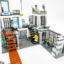 Incarca imaginea in Galerie, LEGO® 60130 ReGenerat: City - Închisoarea de pe insulă