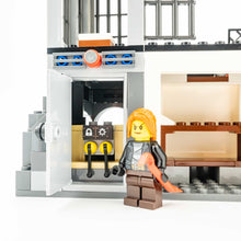 Incarca imaginea in Galerie, LEGO® 60130 ReGenerat: City - Închisoarea de pe insulă