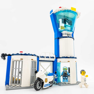 LEGO® 60210 ReGenerat: City - Baza poliției aeriene