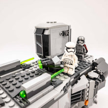 Incarca imaginea in Galerie, LEGO® 75103 ReGenerat: Star Wars™ - First order transporter