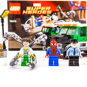 LEGO® 76015 ReGenerat: Super Heroes - Atacul lui Doc Ock asupra camionului