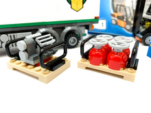 Incarca imaginea in Galerie, LEGO® 60020 ReGenerat Premium: City - Camion de transport