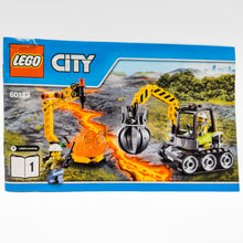 Incarca imaginea in Galerie, LEGO® 60123 ReGenerat NePopulat: City - Elicopter de aprovizionare la vulcan