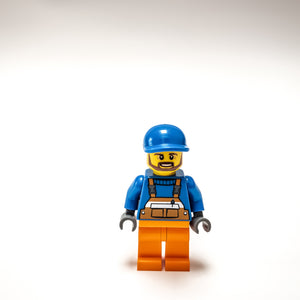 LEGO® 60056 ReGenerat Premium: City - Masina de tractare