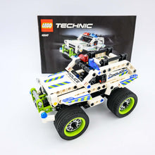 Incarca imaginea in Galerie, LEGO® 42047 ReGenerat: Technic - Interceptorul poliției (Police interceptor)