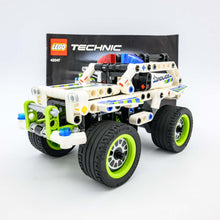 Incarca imaginea in Galerie, LEGO® 42047 ReGenerat: Technic - Interceptorul poliției (Police interceptor)