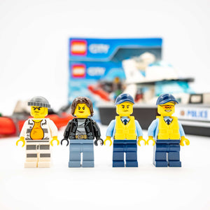 LEGO® 60129 ReGenerat: City - Nava de patrulare a poliției