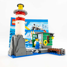 Incarca imaginea in Galerie, LEGO® 60109 ReGenerat: City - Șalupa de stins incendii