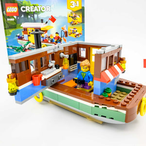 LEGO® 31093 ReGenerat: Creator - Căsuța din barcă