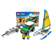Incarca imaginea in Galerie, LEGO® 60149 ReGenerat: City - Mașină 4x4 și catamaran