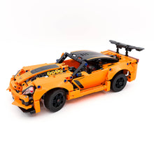 Incarca imaginea in Galerie, LEGO® 42093 ReGenerat: Technic - Chevrolet Corvette ZR1