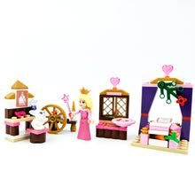 Incarca imaginea in Galerie, LEGO® 41060 ReGenerat Colectie: Disney™ - Dormitorul regal al Frumoasei Adormite