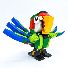 Incarca imaginea in Galerie, LEGO® 31031 ReGenerat Premium: Creator - Animale din pădurea tropicală