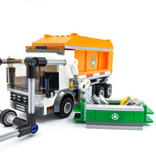 Incarca imaginea in Galerie, LEGO® 60118 ReGenerat: City - Camion pentru gunoi