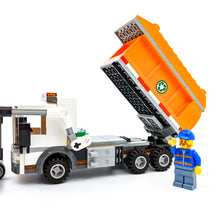 Incarca imaginea in Galerie, LEGO® 60118 ReGenerat: City - Camion pentru gunoi