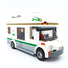 Incarca imaginea in Galerie, LEGO® 60057 ReGenerat Premium: City - Rulotă de camping