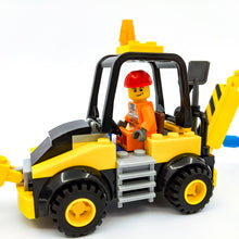 Incarca imaginea in Galerie, LEGO® 10666 ReGenerat Premium: Juniors - Buldoexcavator