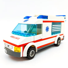 Incarca imaginea in Galerie, LEGO® 4431 ReGenerat Colecție: City - Ambulanță