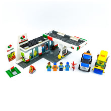 Incarca imaginea in Galerie, LEGO® 60132 ReGenerat Colecție: City - Service auto