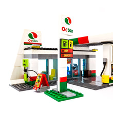 Incarca imaginea in Galerie, LEGO® 60132 ReGenerat Colecție: City - Service auto