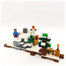 Incarca imaginea in Galerie, LEGO® 21120 ReGenerat Premium: Minecraft - Ascunzișul din zăpadă