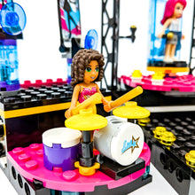 Incarca imaginea in Galerie, LEGO® 41105 ReGenerat: Friends - Scena de spectacol a vedetei pop