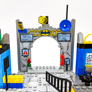 LEGO® 10672 ReGenerat: Juniors - Atacul din Peştera Liliecilor