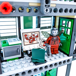 LEGO® 76005 ReGenerat: Super Heroes - Spider-Man Daily Bugle Showdown