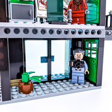 Incarca imaginea in Galerie, LEGO® 76005 ReGenerat: Super Heroes - Spider-Man Daily Bugle Showdown
