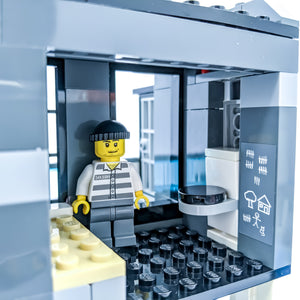 LEGO® 7498 ReGenerat: City - Stație de Poliție
