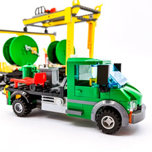 Incarca imaginea in Galerie, LEGO® 60052 ReGenerat: Tren Marfar