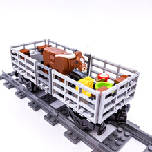 Incarca imaginea in Galerie, LEGO® 60052 ReGenerat: Tren Marfar