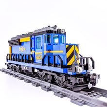 Incarca imaginea in Galerie, LEGO® 60052 ReGenerat: Tren Marfar