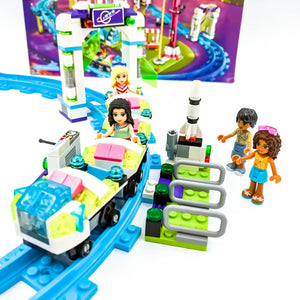 LEGO® 41130 ReGenerat: Friends - Montagne russe în parcul de distracții