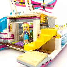 Incarca imaginea in Galerie, LEGO® 41317 ReGenerat: Friends - Croazieră însorită pe catamaran