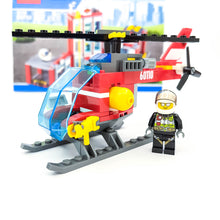 Incarca imaginea in Galerie, LEGO® 60110 ReGenerat: City - Remiza de pompieri