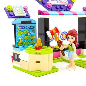LEGO® 41127 ReGenerat: Friends - Sala de jocuri din parcul de distracții
