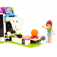 Incarca imaginea in Galerie, LEGO® 41127 ReGenerat: Friends - Sala de jocuri din parcul de distracții
