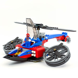 LEGO® 76016 ReGenerat: Super Heroes - Salvarea cu Elicopterul Omului Paianjen