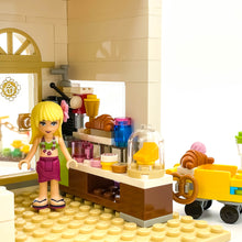 Incarca imaginea in Galerie, LEGO® 41101 ReGenerat: Friends - Grand Hotel Heartlake