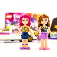 Incarca imaginea in Galerie, LEGO® 41107 ReGenerat: Friends - Limuzina vedetei pop