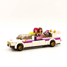 Incarca imaginea in Galerie, LEGO® 41107 ReGenerat: Friends - Limuzina vedetei pop
