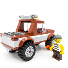 Incarca imaginea in Galerie, LEGO® 4437 ReGenerat Premium: City - Urmarirea
