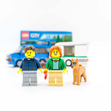 Incarca imaginea in Galerie, LEGO® 60117 ReGenerat: City - Furgoneta si rulota