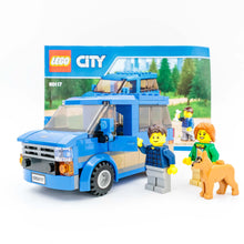 Incarca imaginea in Galerie, LEGO® 60117 ReGenerat: City - Furgoneta si rulota