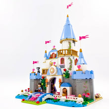 Incarca imaginea in Galerie, LEGO® 41055 ReGenerat: Disney™ - Castelul romantic al Cenuşăresei