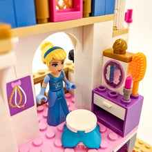 Incarca imaginea in Galerie, LEGO® 41055 ReGenerat: Disney™ - Castelul romantic al Cenuşăresei
